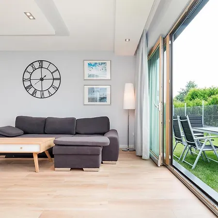펜션 Holiday House Posejdon By Renters Prestige