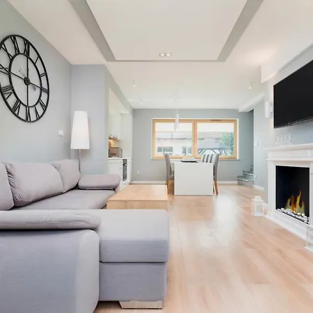 Holiday House Posejdon By Renters Prestige 펜션 쿠크제보