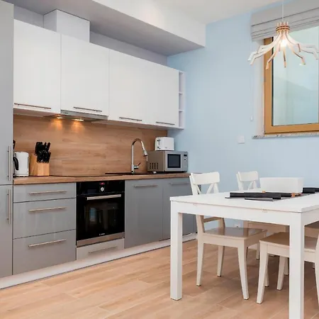Holiday House Posejdon By Renters Prestige 펜션 *