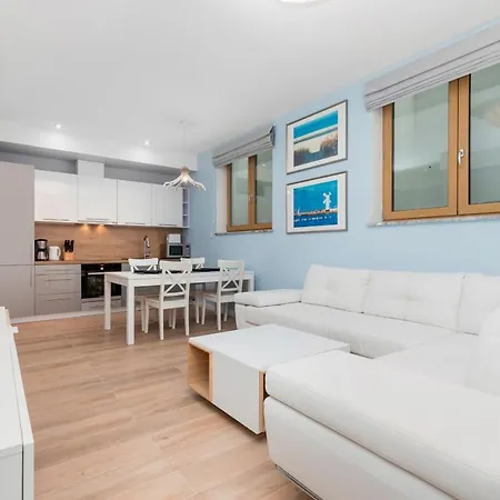 Dom wakacyjny Holiday House Posejdon By Renters Prestige Kołczewo